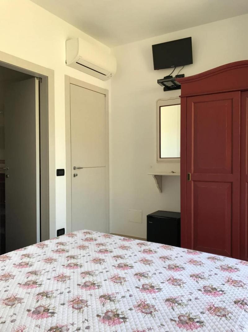 Sandra Villa Rooms image