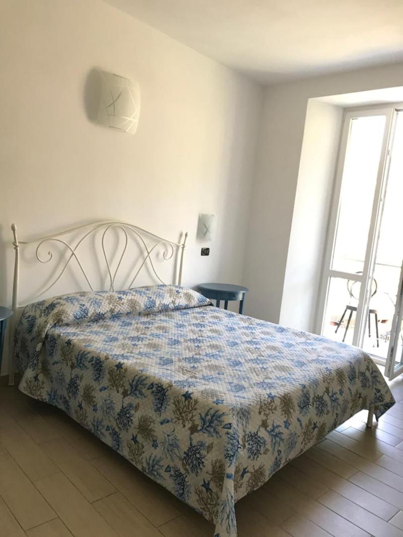 Sandra Villa Rooms image