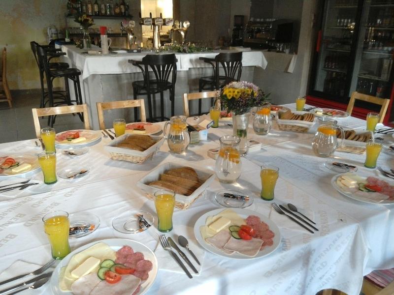 Penzion a Restaurace Na Jízdárně image