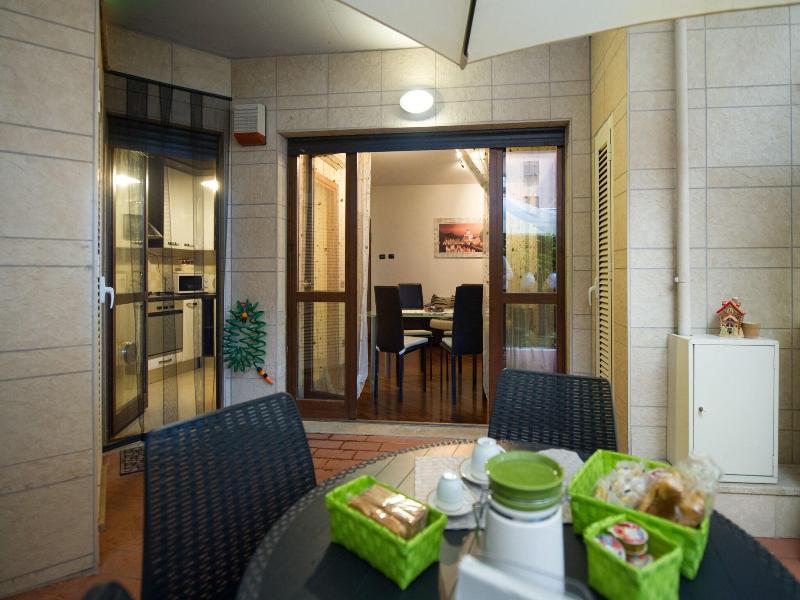 Domus Al Parco Guest House image