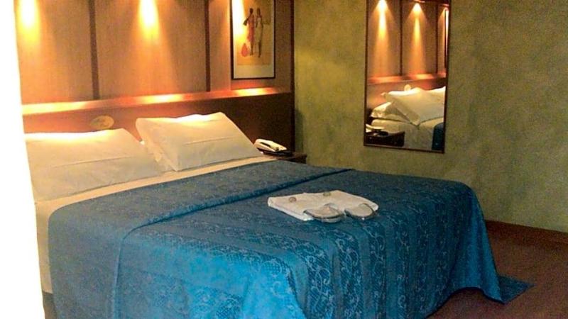 Hotel Motel Ovest image