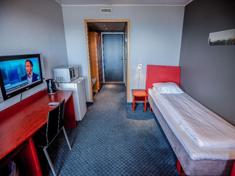 F2 Hotel Harstad image