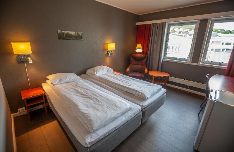 F2 Hotel Harstad image