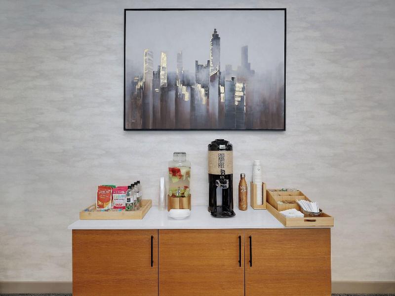 Element New York Wood Ridge image