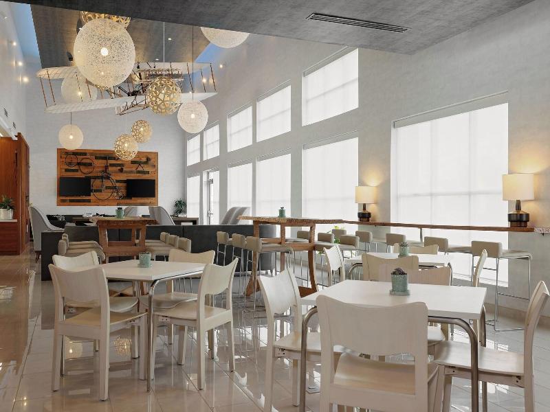 Element New York Wood Ridge image