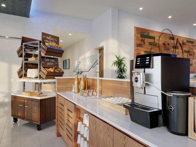 Element New York Wood Ridge image