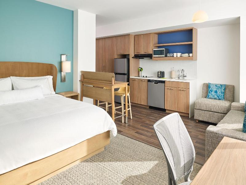 Element New York Wood Ridge image