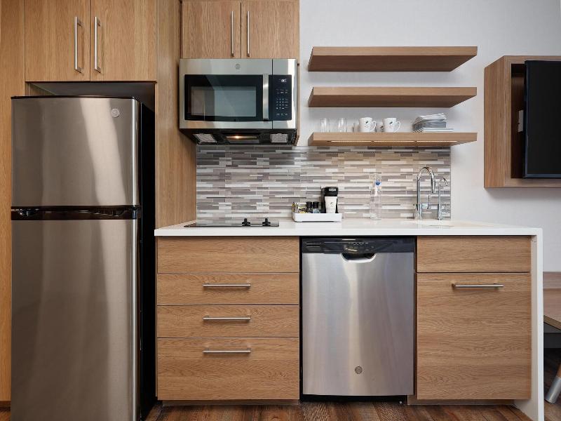 Element New York Wood Ridge image