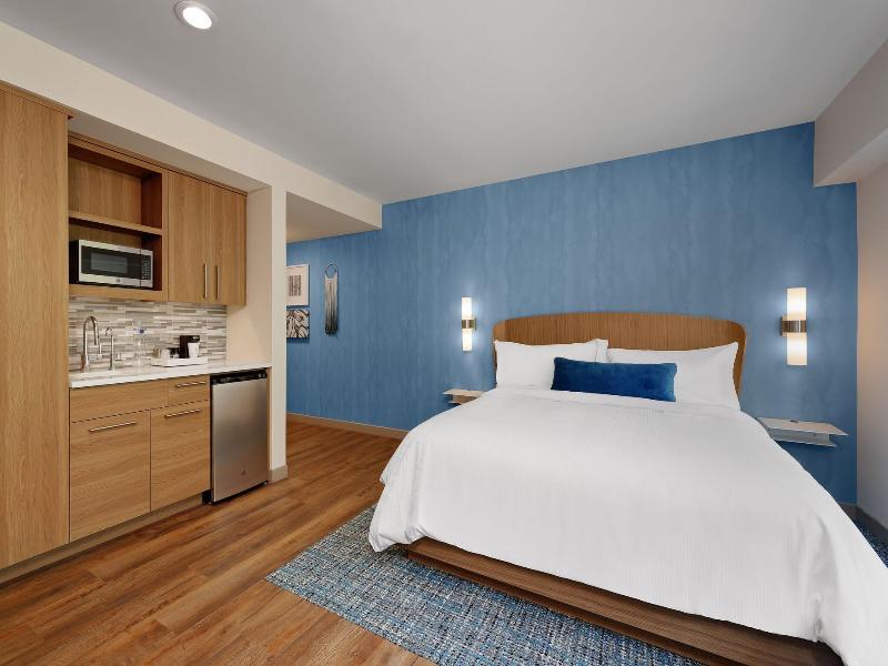 Element New York Wood Ridge image