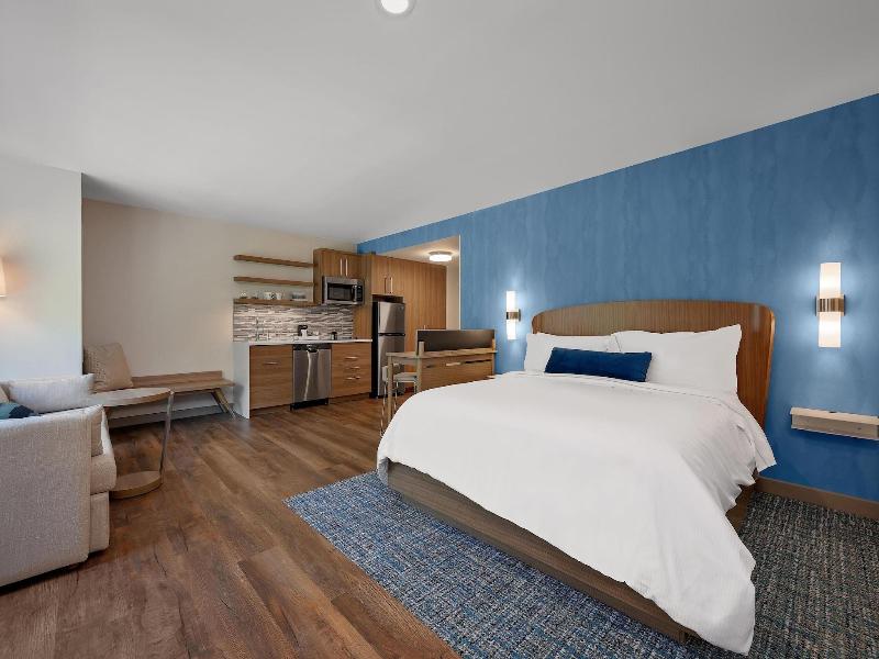 Element New York Wood Ridge image