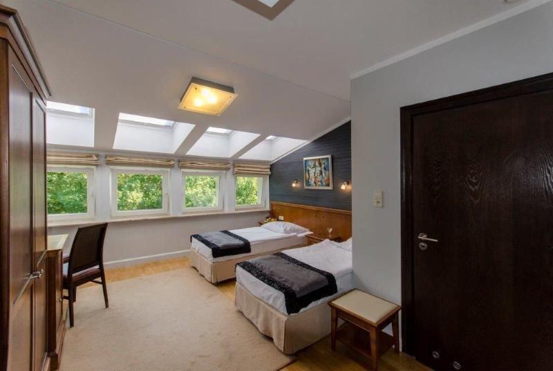 Hotel Apollo image