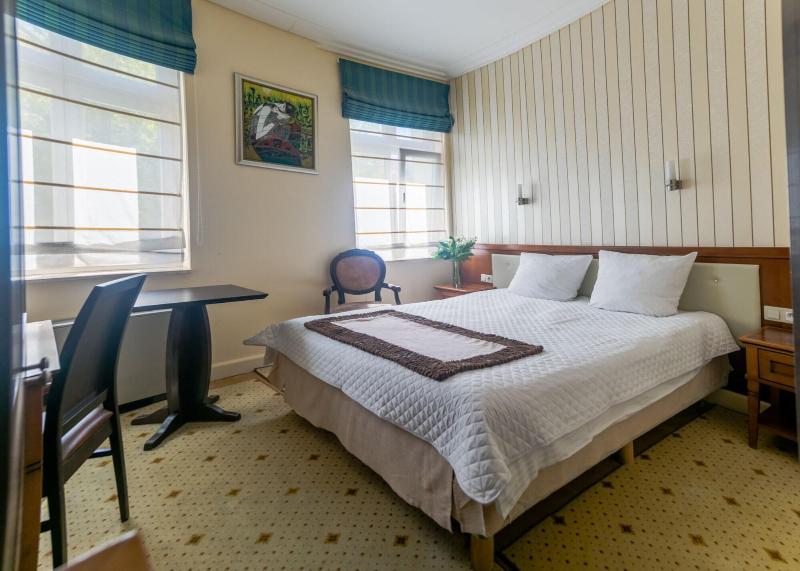 Hotel Apollo image