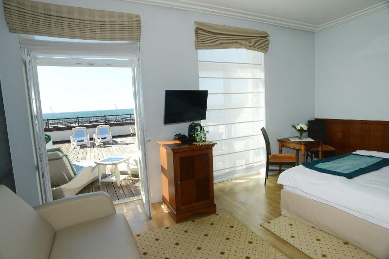 Hotel Apollo image
