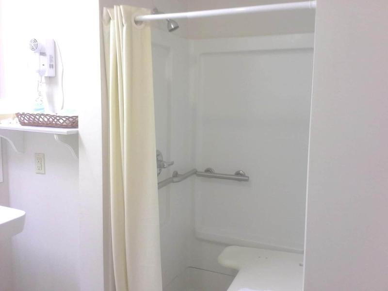 Key West Inn - Hamilton image