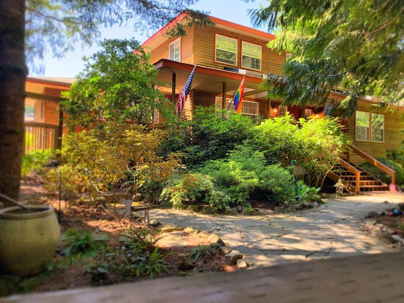 Otters Pond Bed & Breakfast — general view