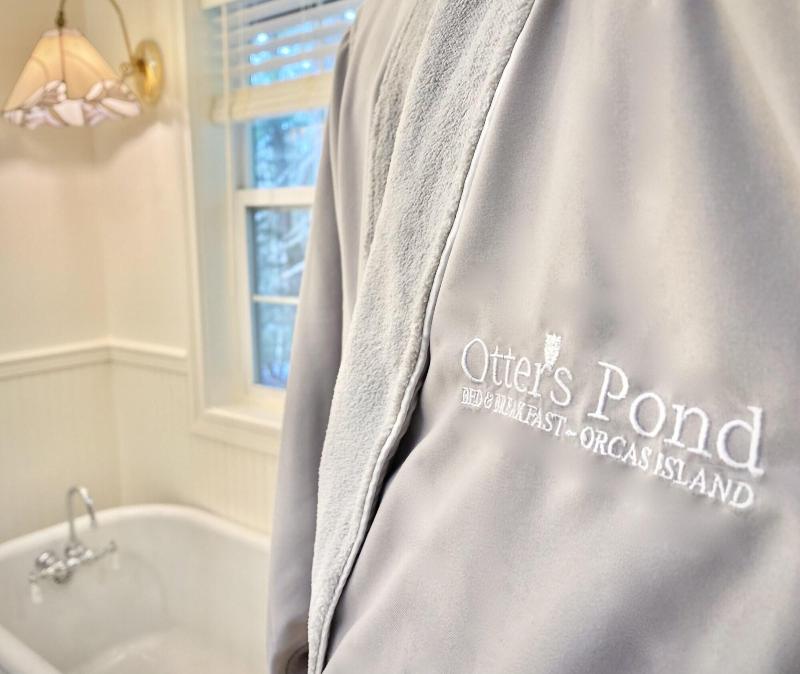 Otters Pond Bed & Breakfast image