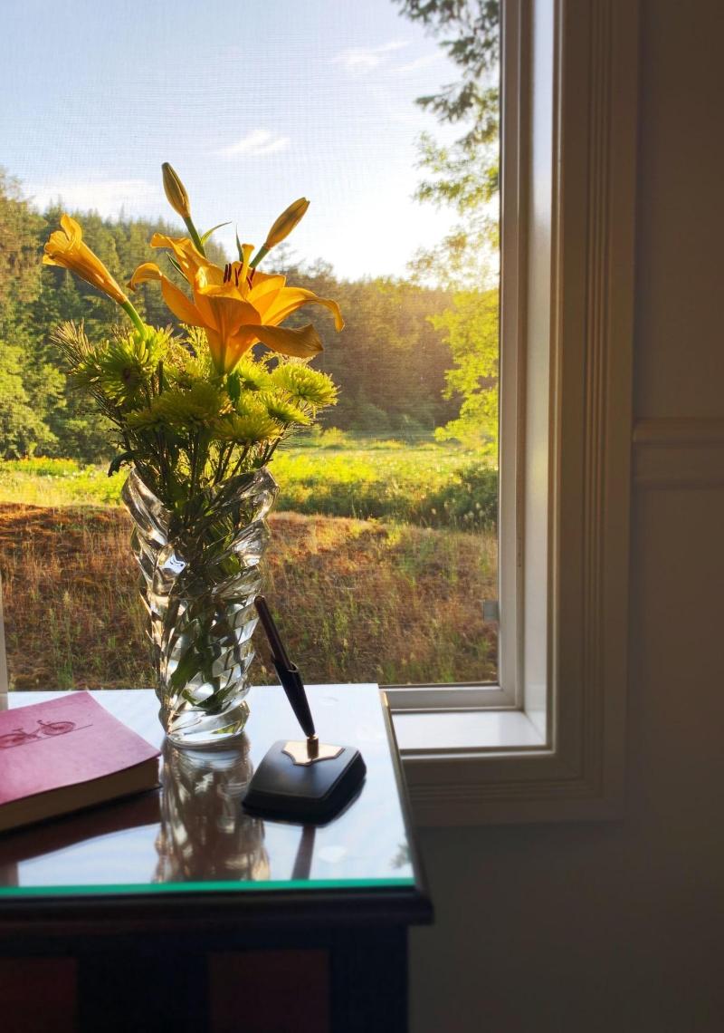 Otters Pond Bed & Breakfast image