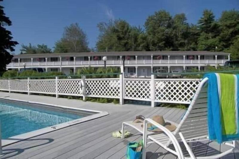 Cedar Crest Inn image