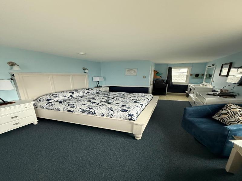 Moody's Motel & Cottages image