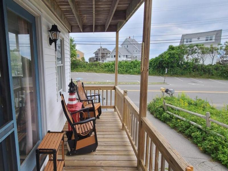 Moody's Motel & Cottages image