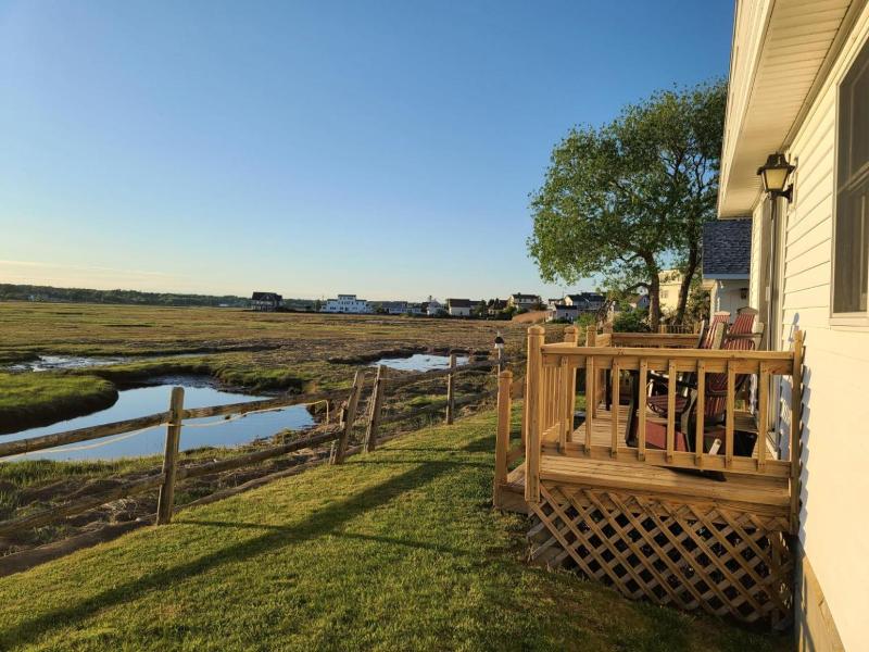 Moody's Motel & Cottages image