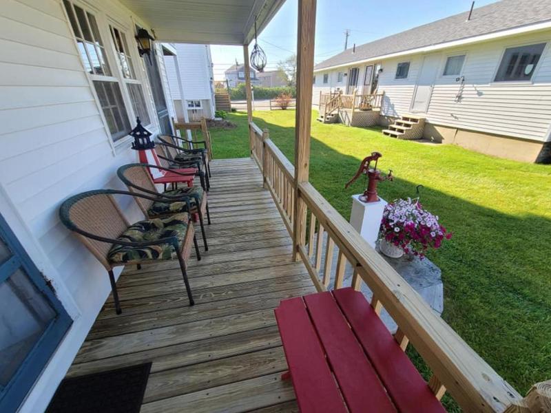 Moody's Motel & Cottages — general view