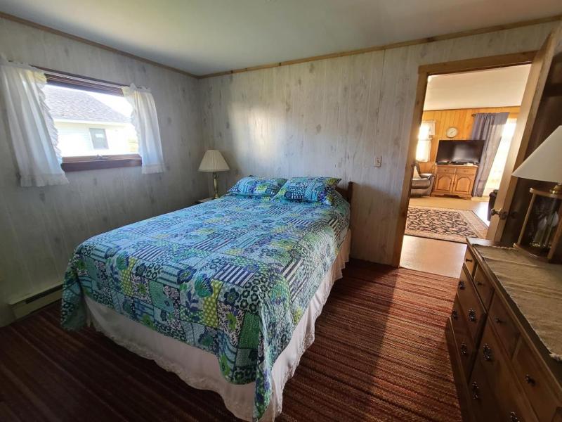 Moody's Motel & Cottages image