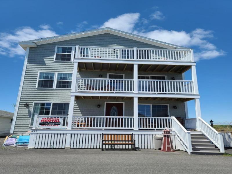 Moody's Motel & Cottages image