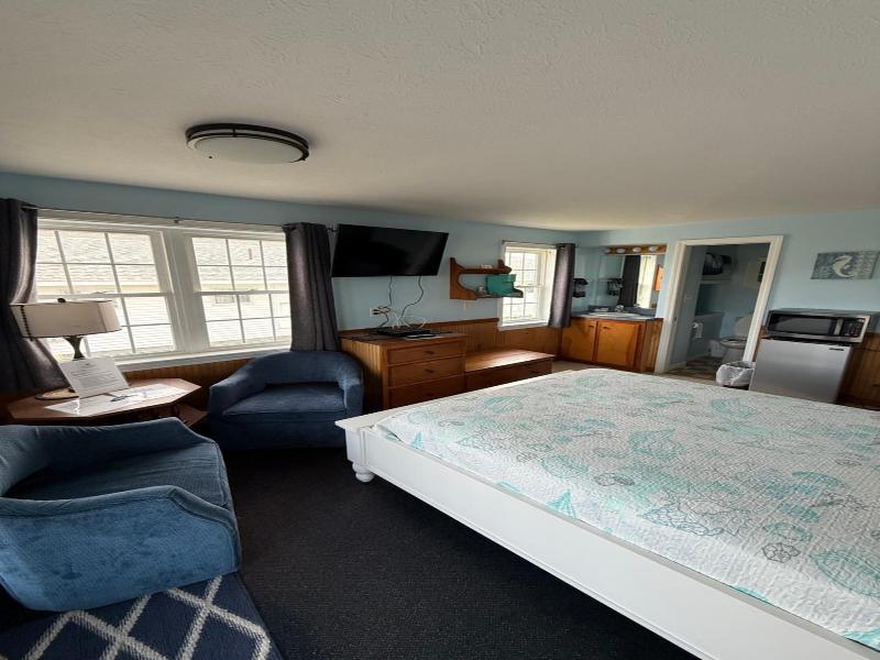 Moody's Motel & Cottages image