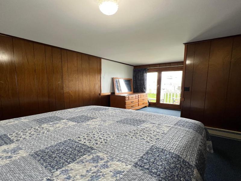 Moody's Motel & Cottages image