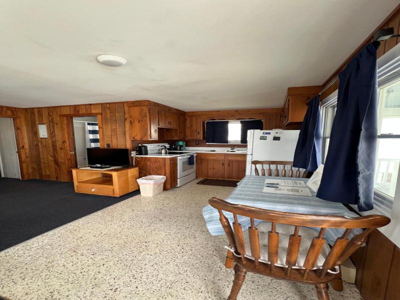 Moody's Motel & Cottages image