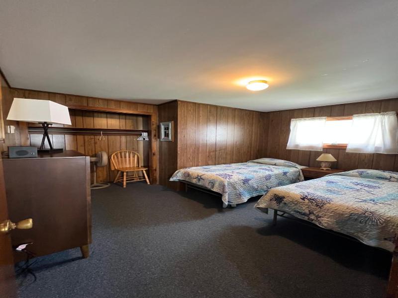 Moody's Motel & Cottages image