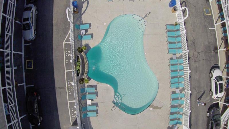 Sands By The Sea Motel image