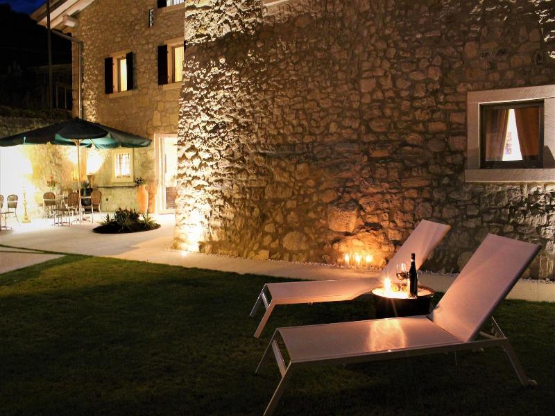 Arco di Vino - Tourist Location image
