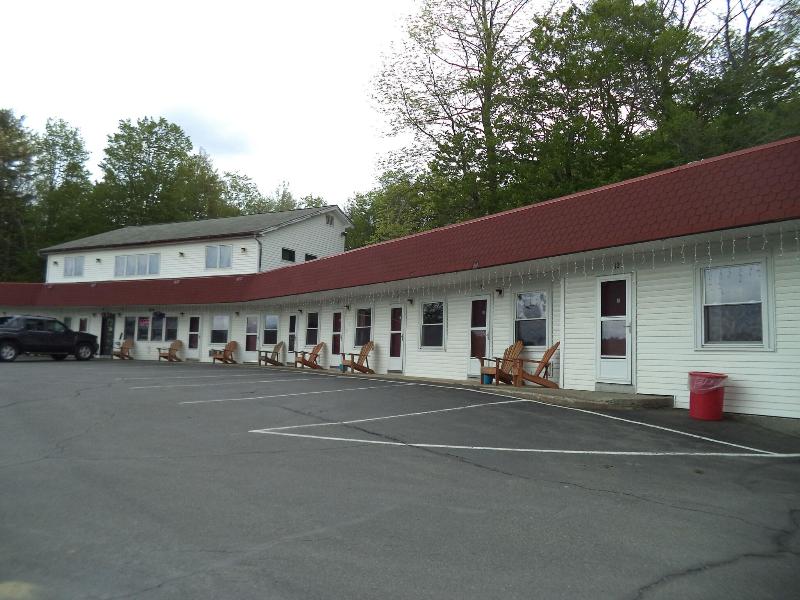 Mount Blue Motel image