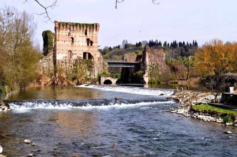 Le Finestre Su Borghetto image