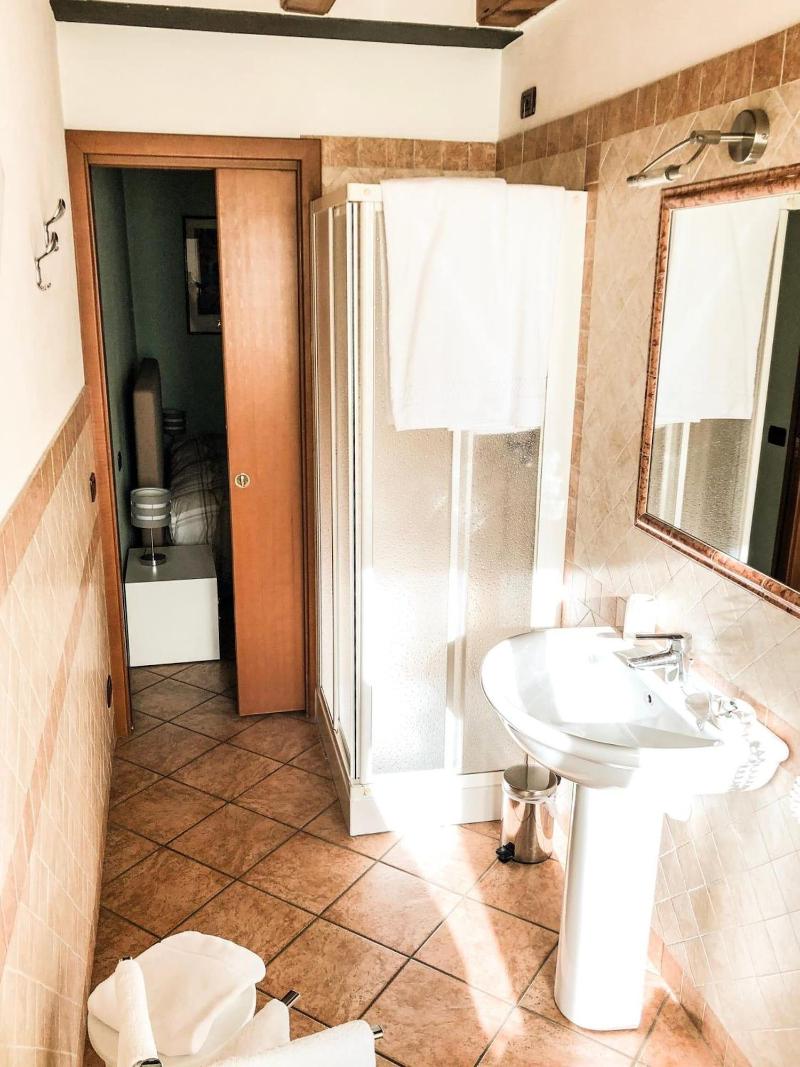 Le Finestre Su Borghetto image