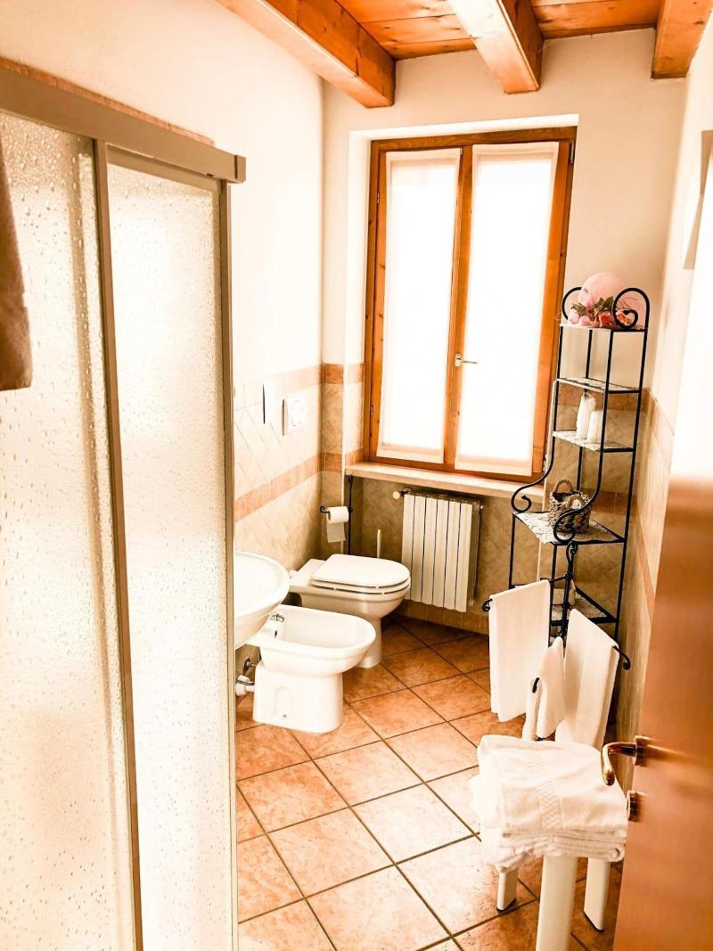 Le Finestre Su Borghetto image
