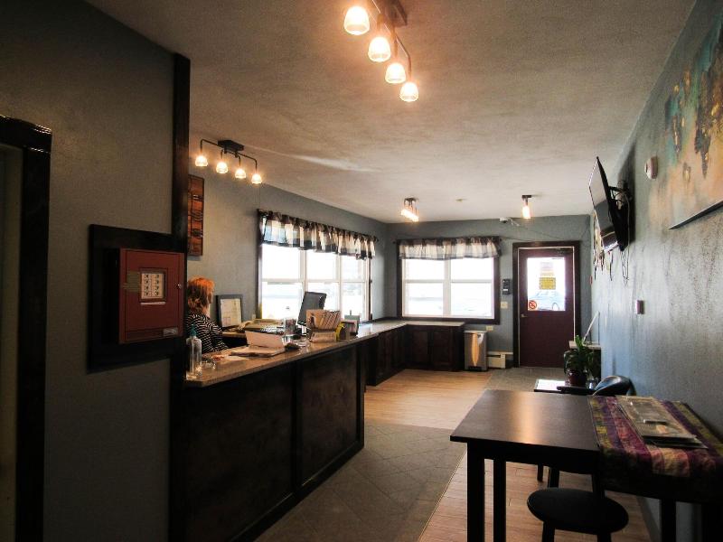 Brewer Motor Inn — view