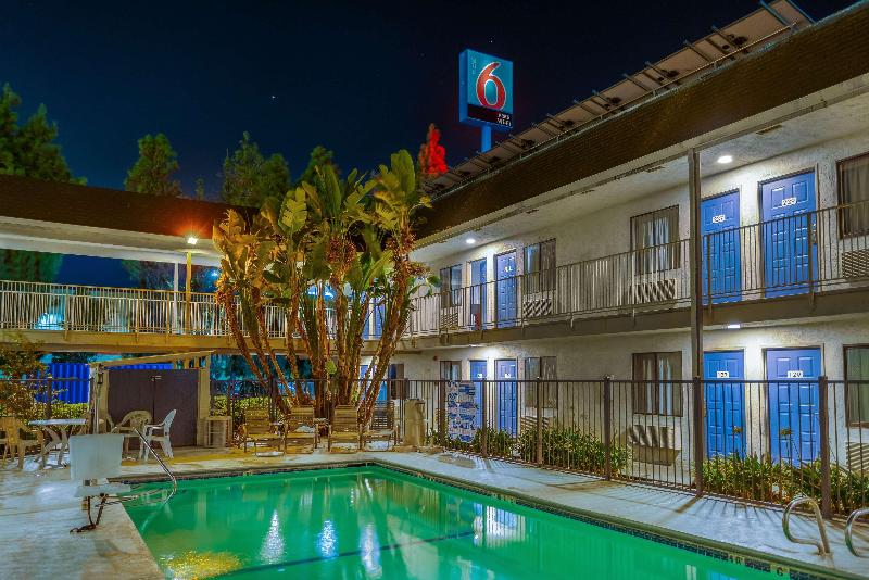 Motel 6 Merced, CA - North image