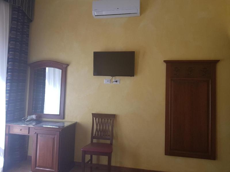 Pitagora House image