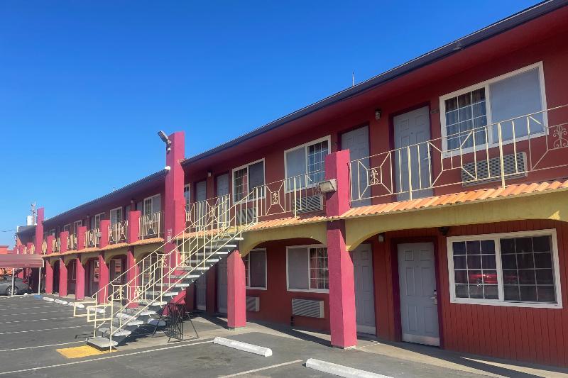 Sun Star Inn Los Banos image