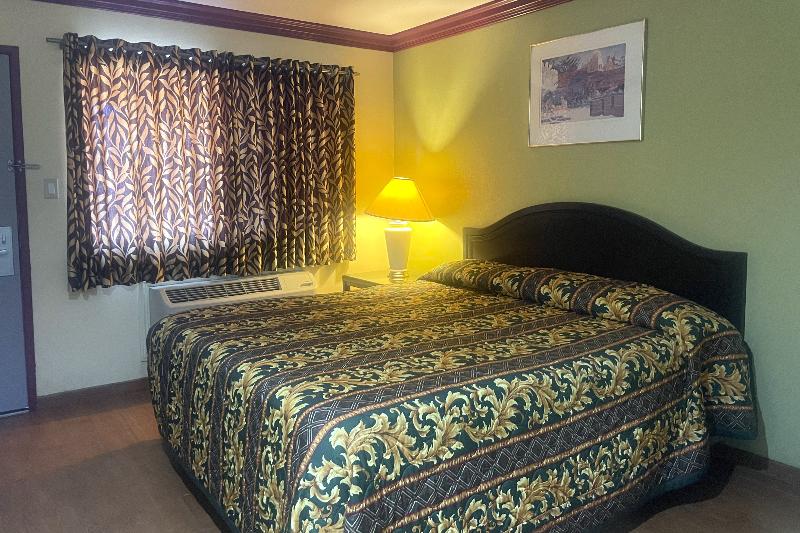 Sun Star Inn Los Banos image