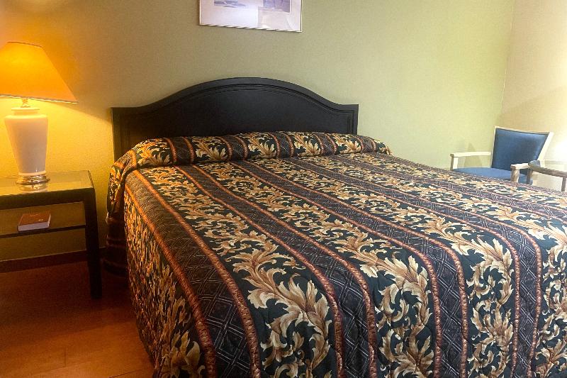 Sun Star Inn Los Banos image