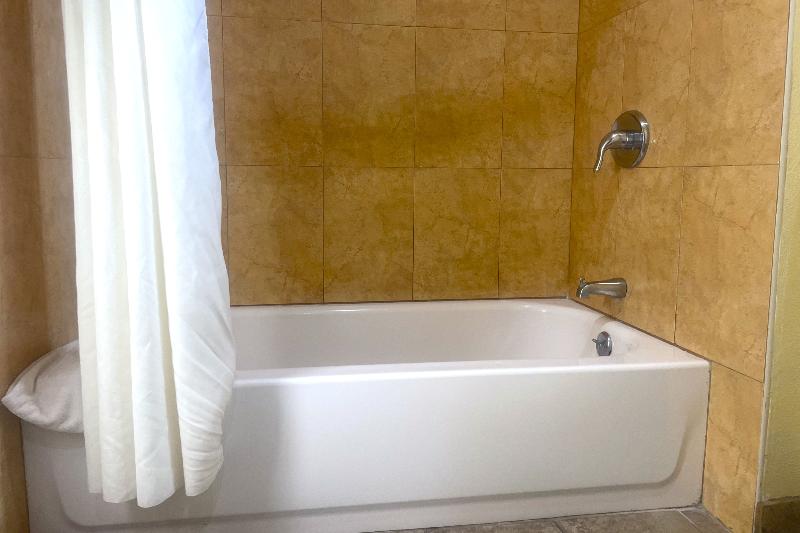 Sun Star Inn Los Banos image