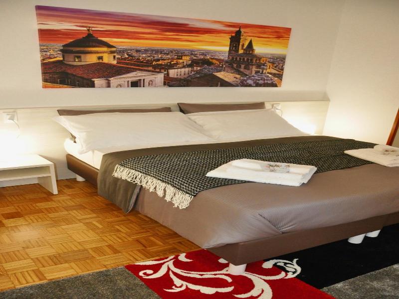 Citywalls Guest House Bergamo image