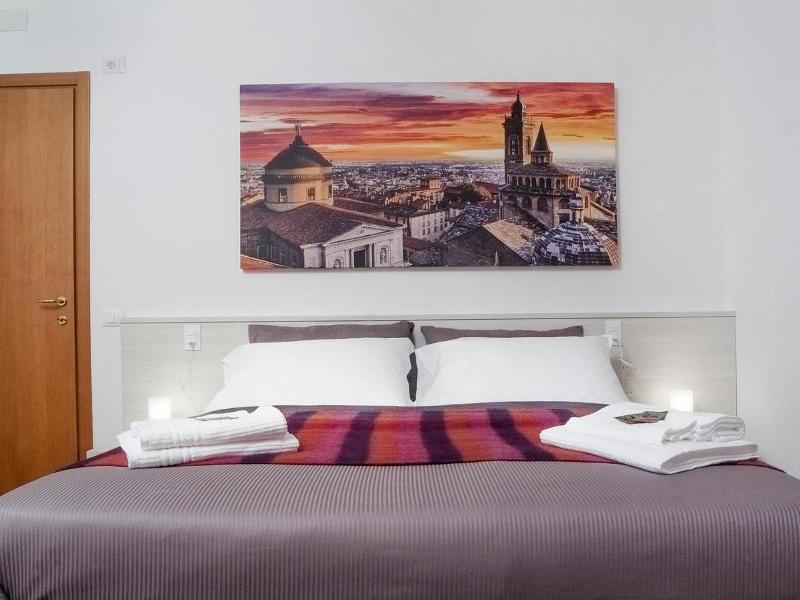 Citywalls Guest House Bergamo image
