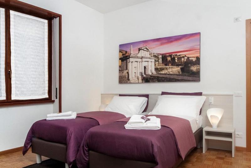Citywalls Guest House Bergamo image