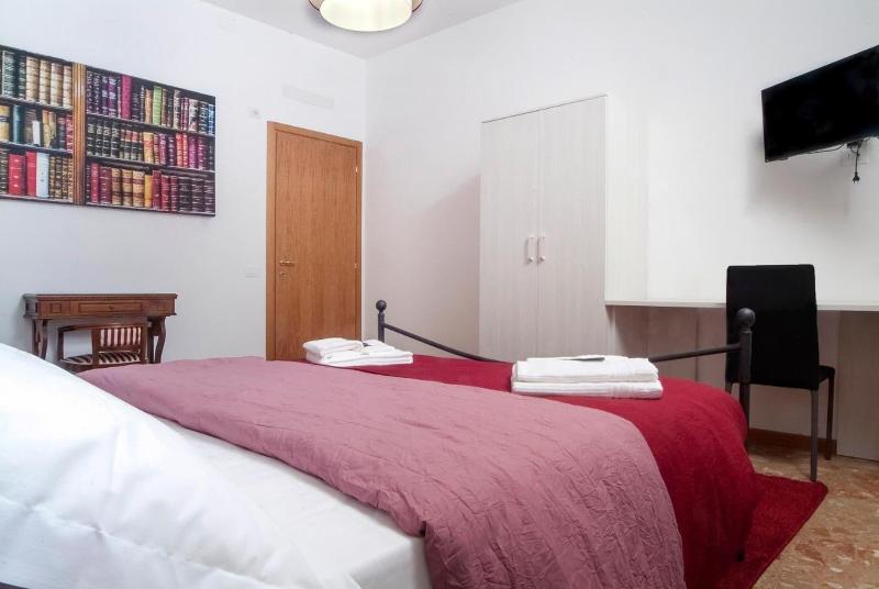Citywalls Guest House Bergamo image