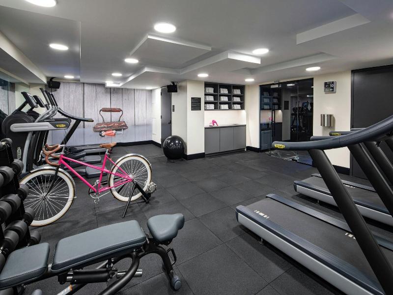 Moxy Nyc East Village image